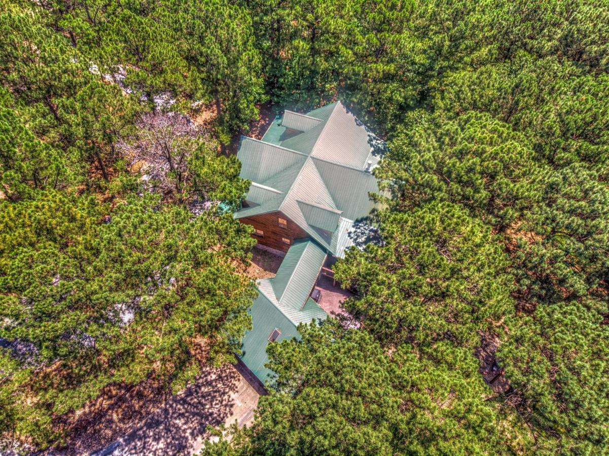 The Eastwood Spacious Retreat With 4 King En-Suites - Hot Tub - Pet-Friendly - Cozy Fire Pit - Prime Location - Multi-Family Broken Bow Exteriér fotografie