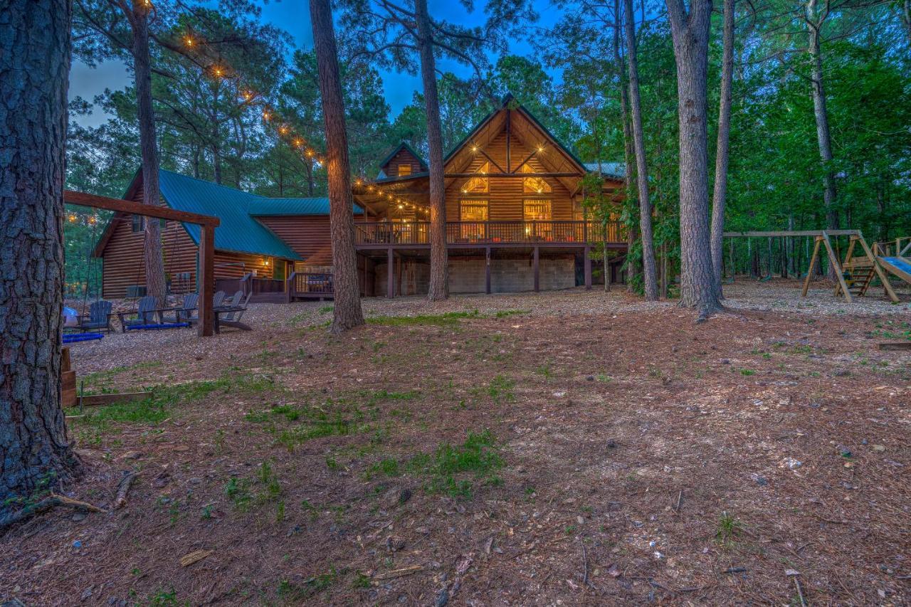 The Eastwood Spacious Retreat With 4 King En-Suites - Hot Tub - Pet-Friendly - Cozy Fire Pit - Prime Location - Multi-Family Broken Bow Exteriér fotografie