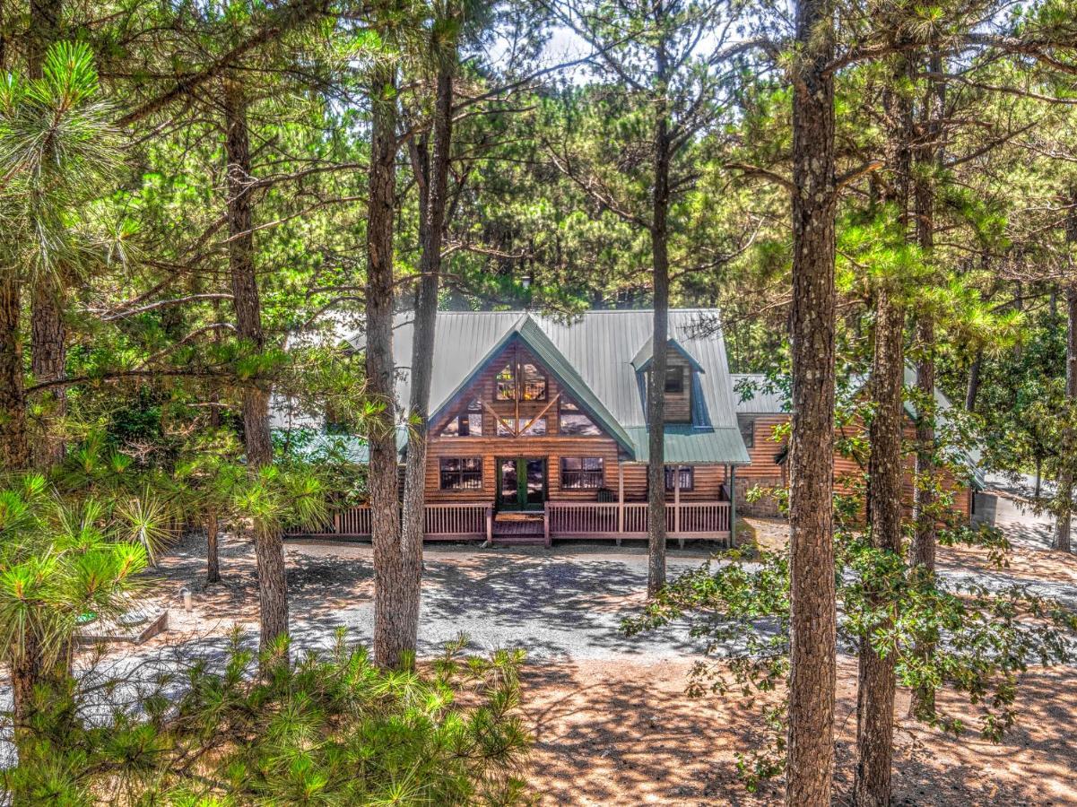 The Eastwood Spacious Retreat With 4 King En-Suites - Hot Tub - Pet-Friendly - Cozy Fire Pit - Prime Location - Multi-Family Broken Bow Exteriér fotografie