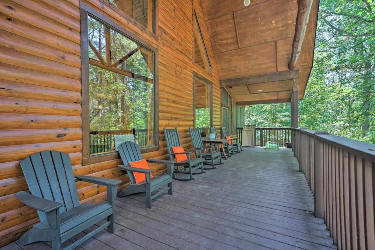 The Eastwood Spacious Retreat With 4 King En-Suites - Hot Tub - Pet-Friendly - Cozy Fire Pit - Prime Location - Multi-Family Broken Bow Exteriér fotografie
